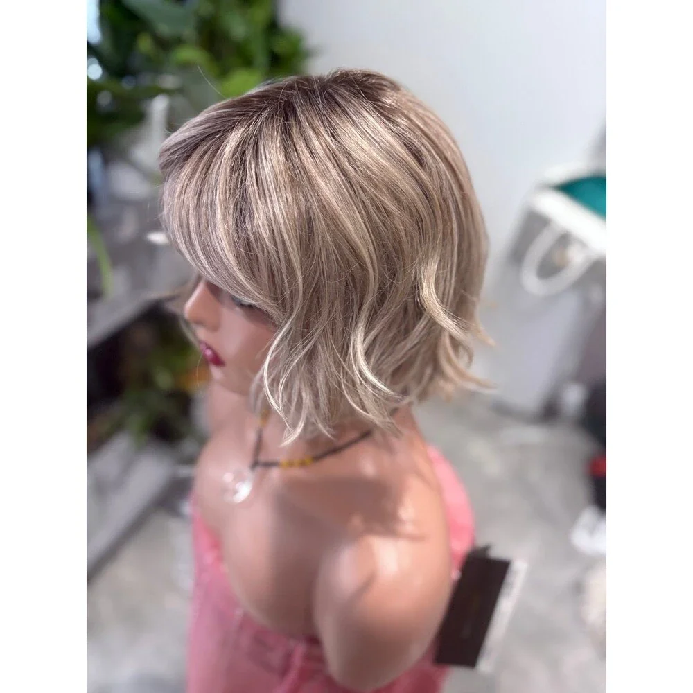 Belle tress “Miami” wig in color Milk Shake Blond New